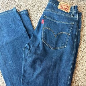 Levi’s jean. Very good condition.